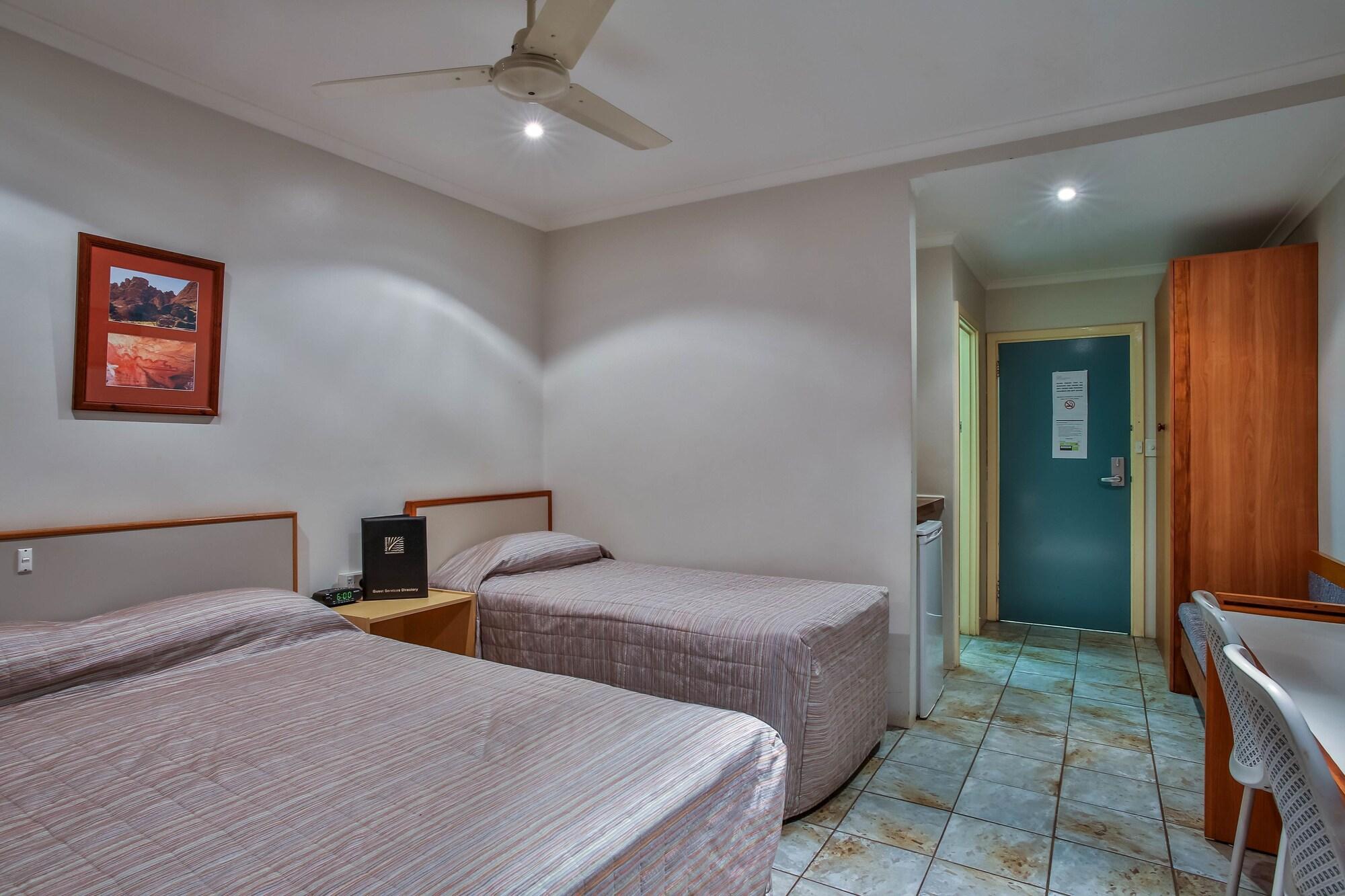 Hotel Кунунура Екстериор снимка