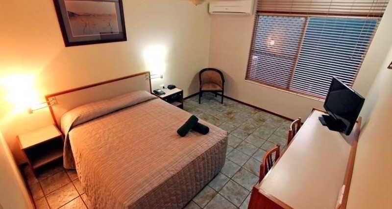 Hotel Кунунура Екстериор снимка