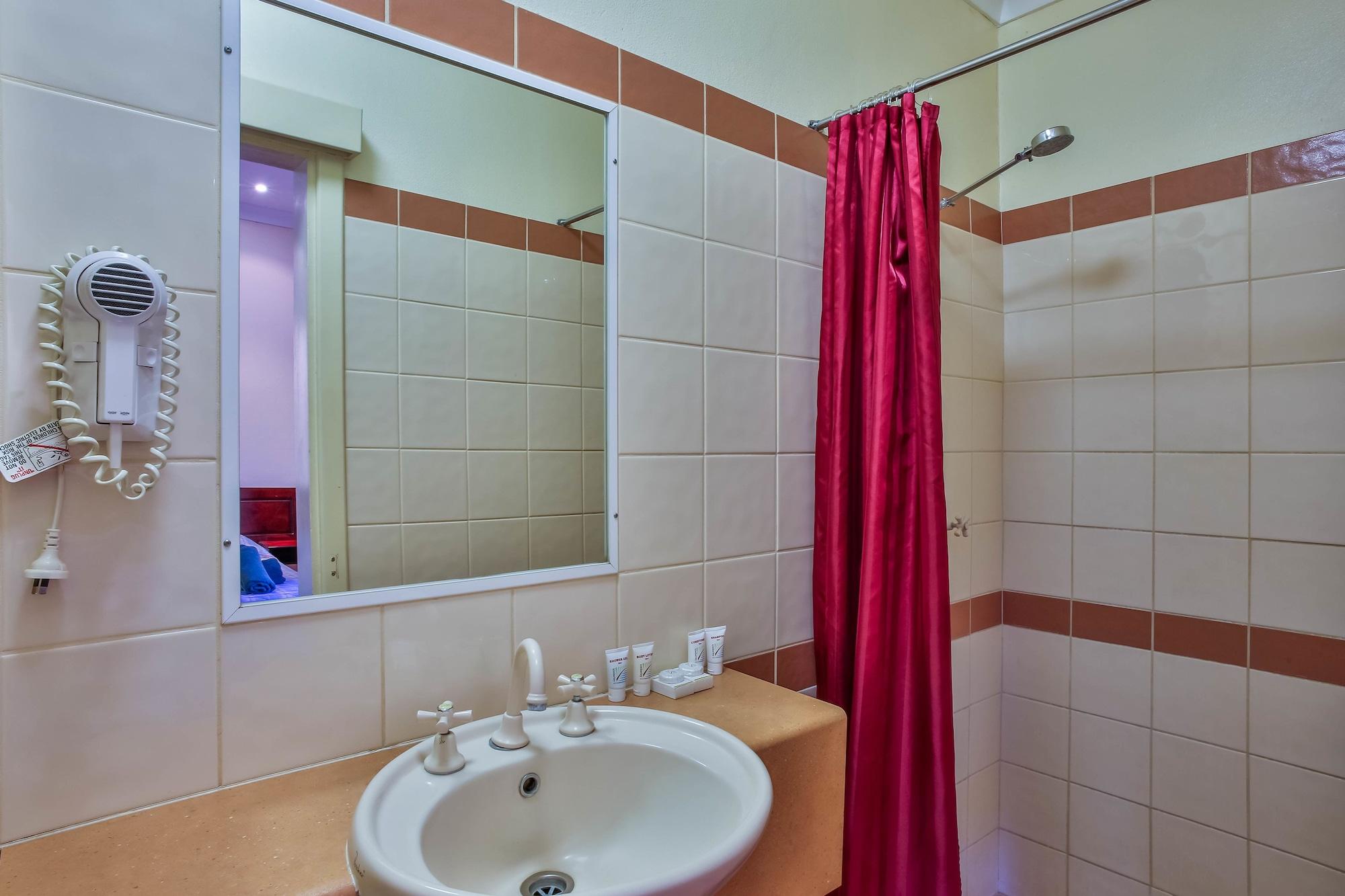 Hotel Кунунура Екстериор снимка