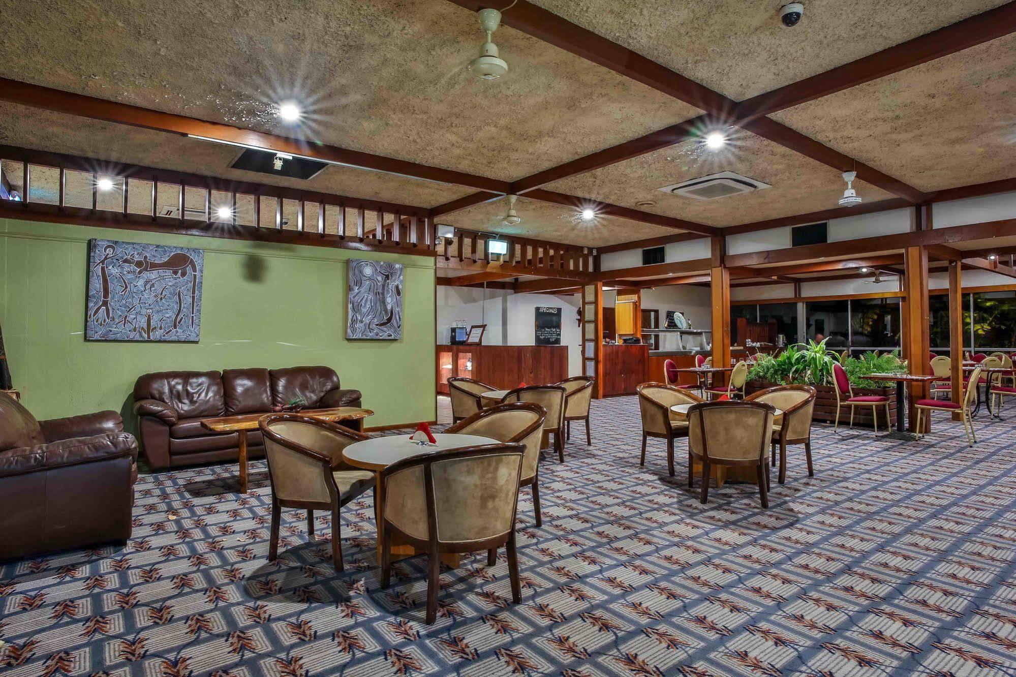 Hotel Кунунура Екстериор снимка
